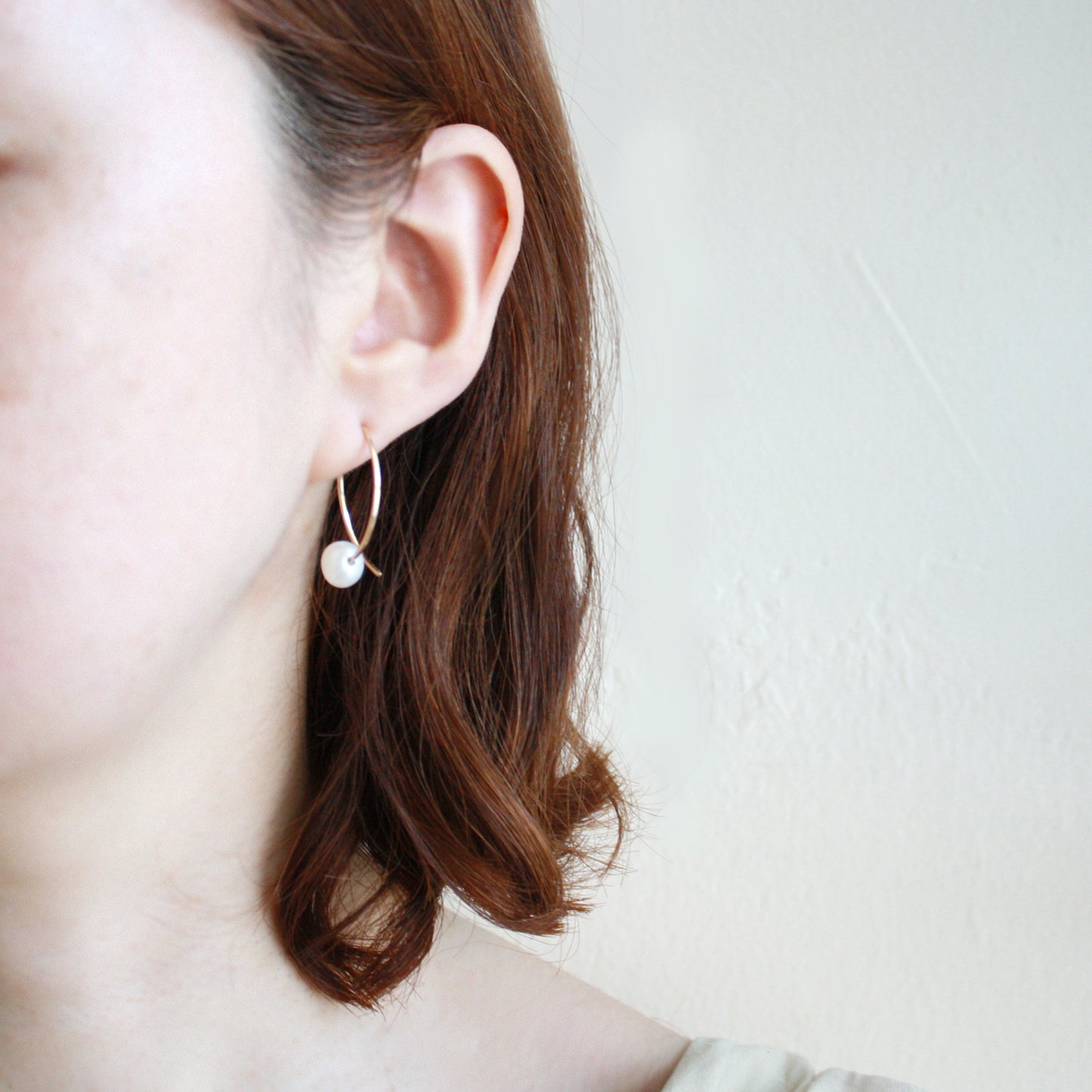 Pearl Arc Threader Earrings - Small
