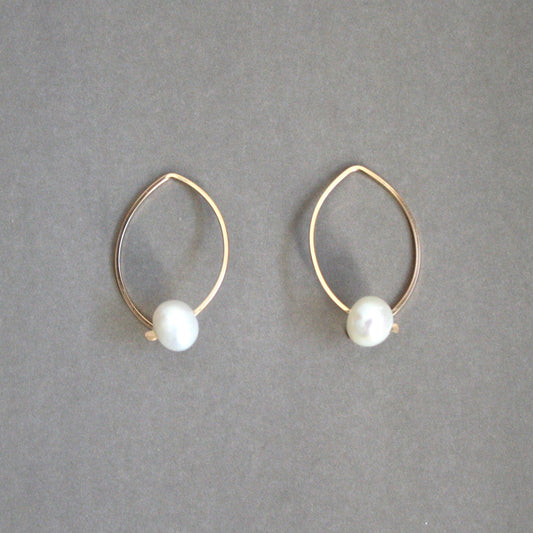 Pearl Arc Threader Earrings - Small