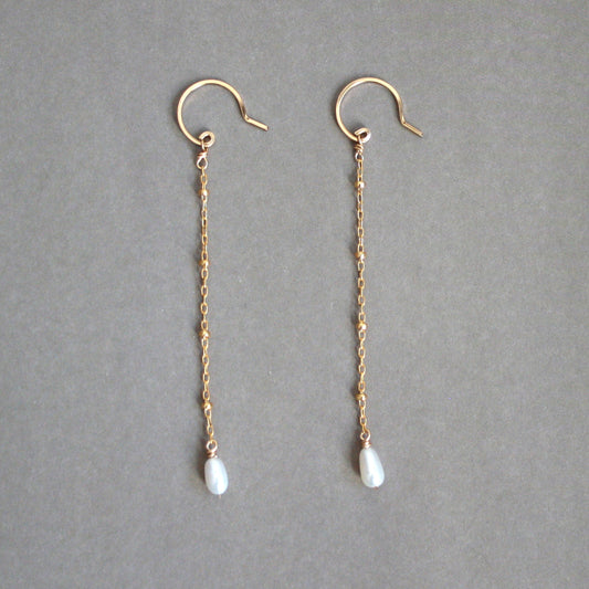 Pearl Saturn Chain Dangle Earrings - Long