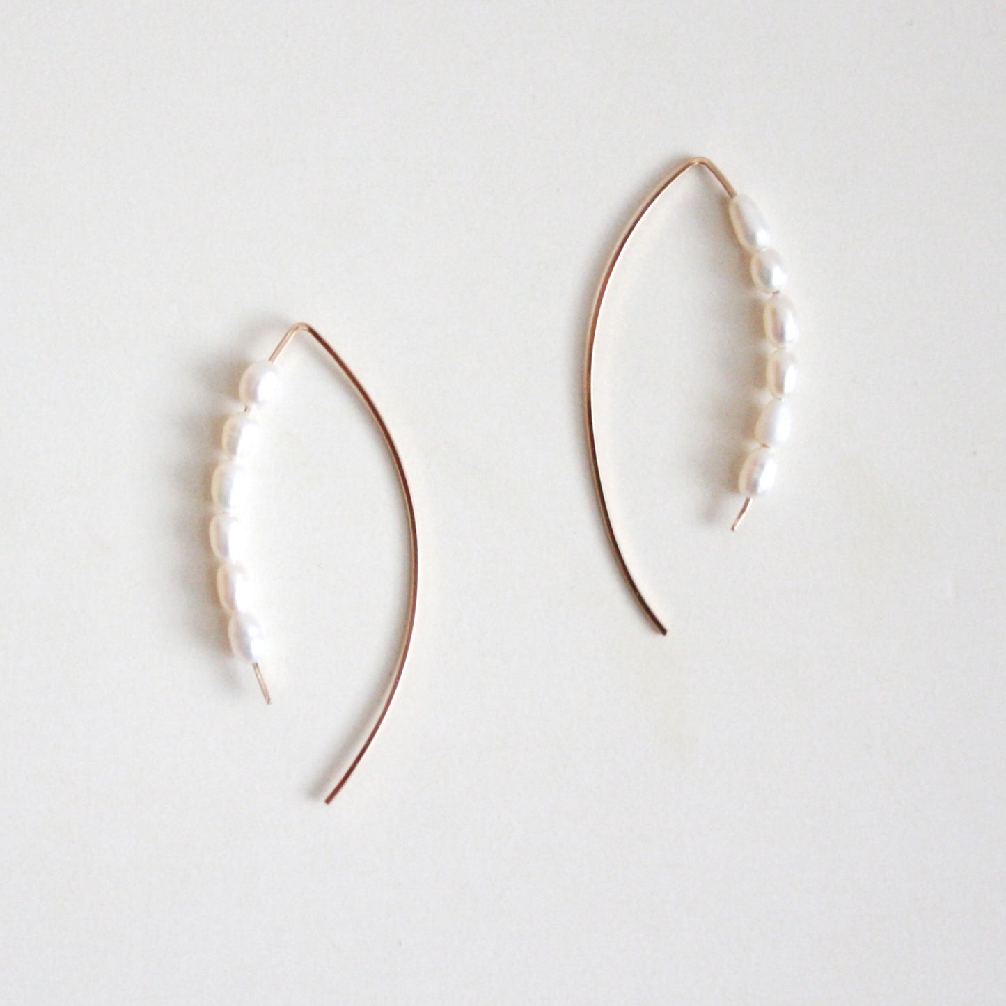 Pearl Curved Threader Earrings - Large