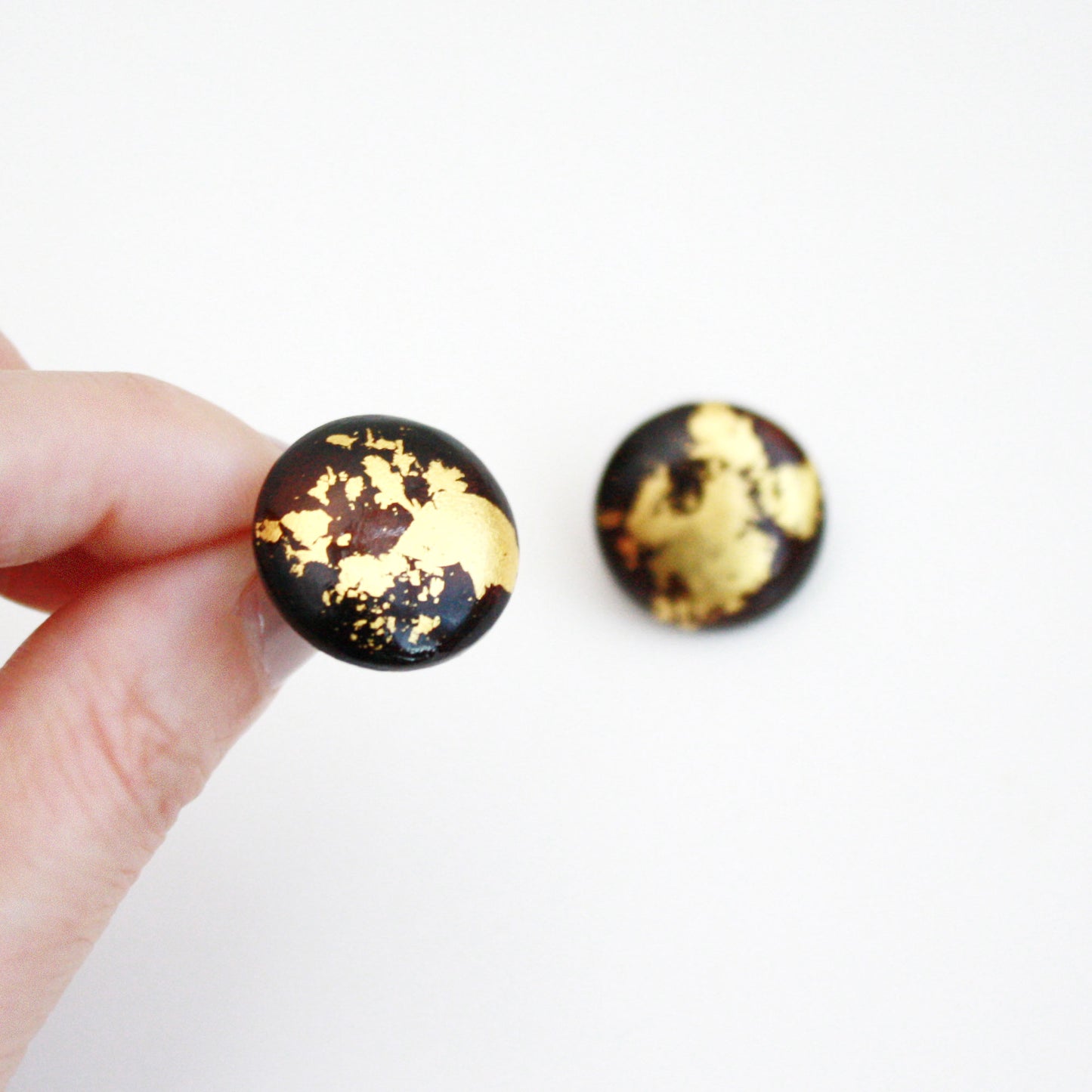Wood Stud Earrings with Gold Leaf - Round
