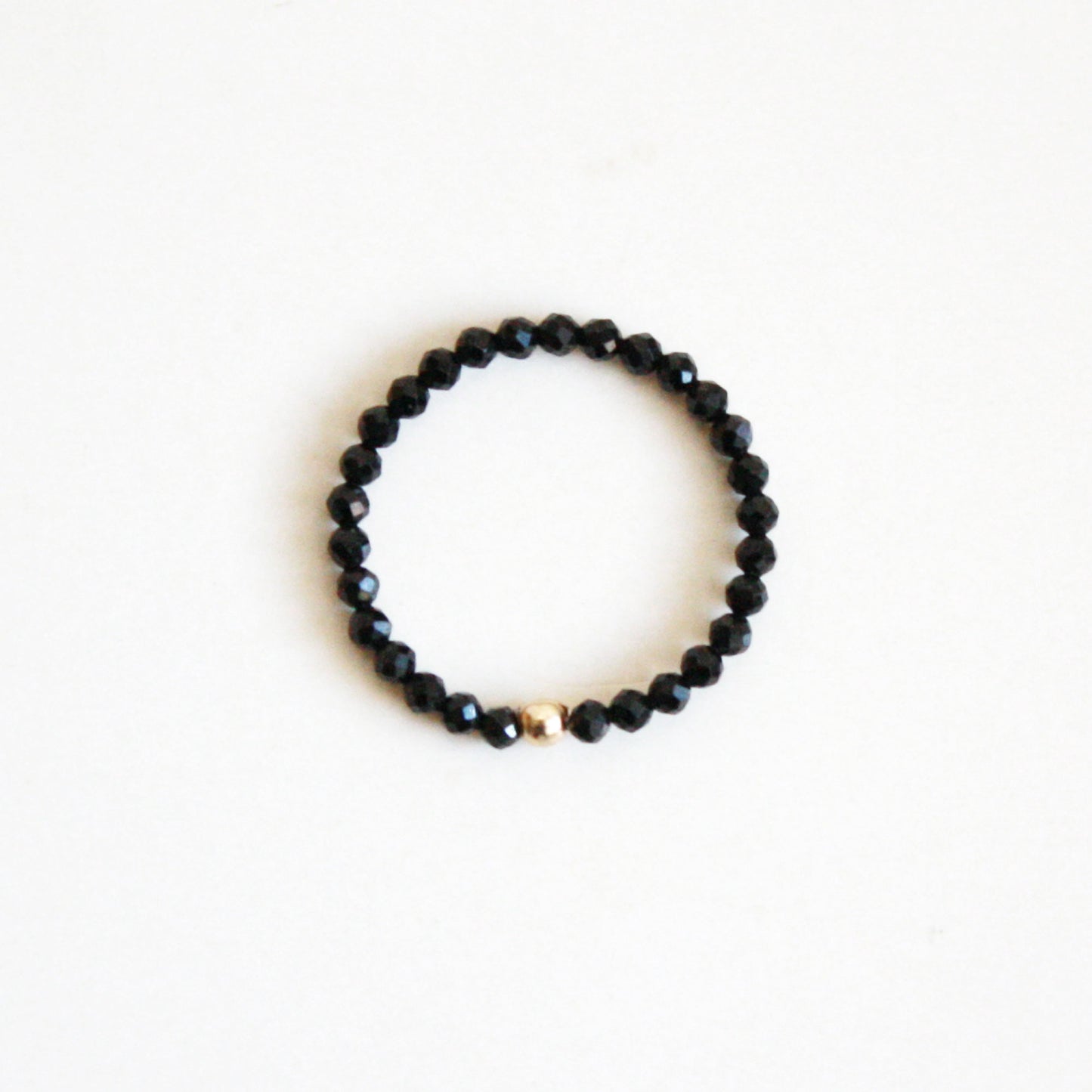 Black spinel ring