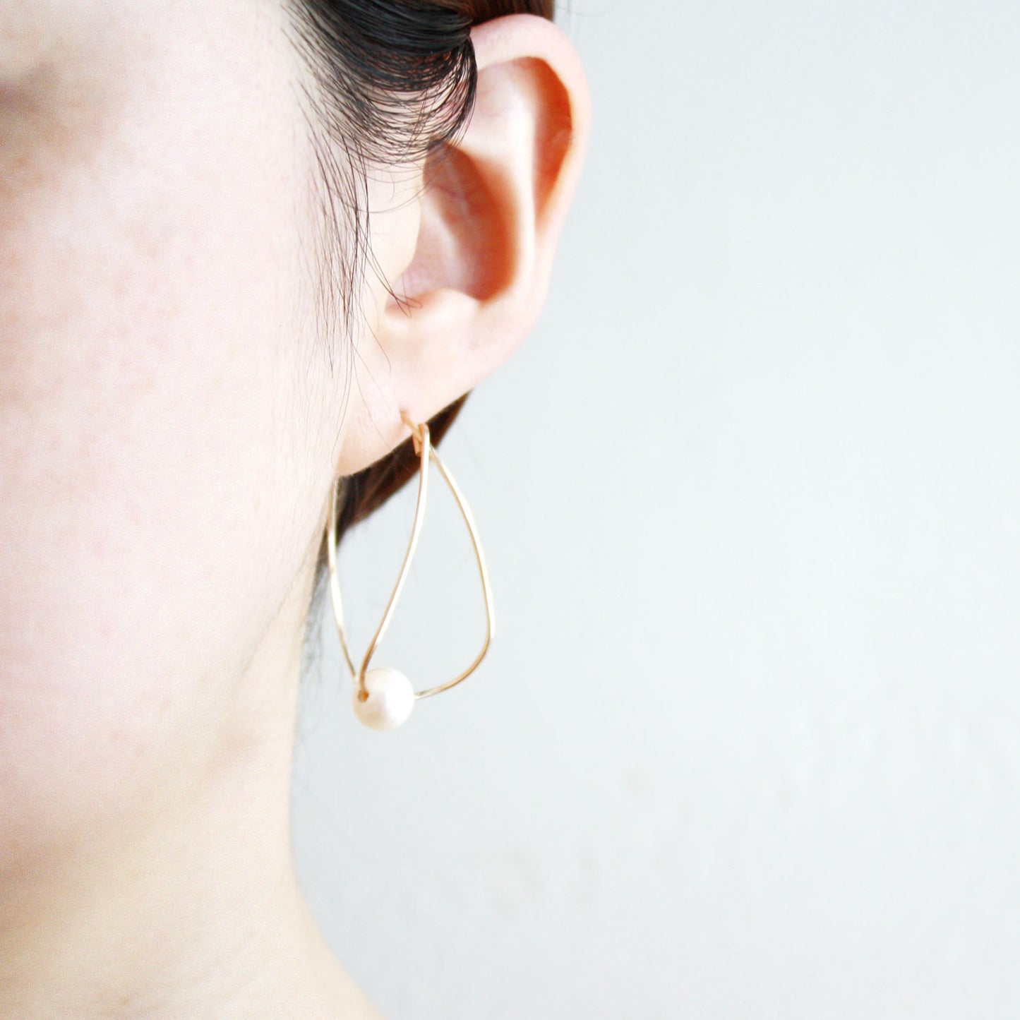 Teardrop Hoop Earrings - Gold Leaf - Black