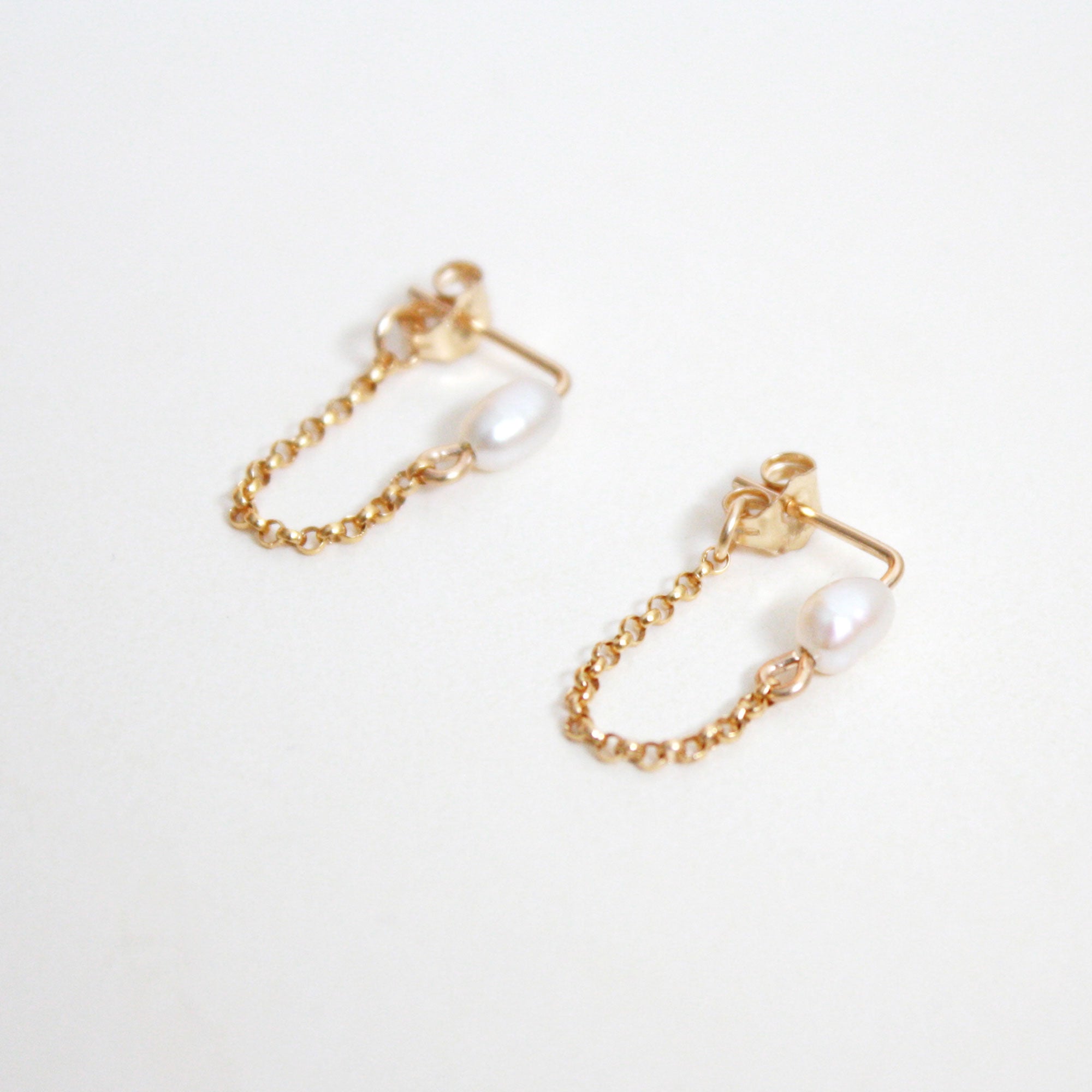 Pearl chain stud earrings deals