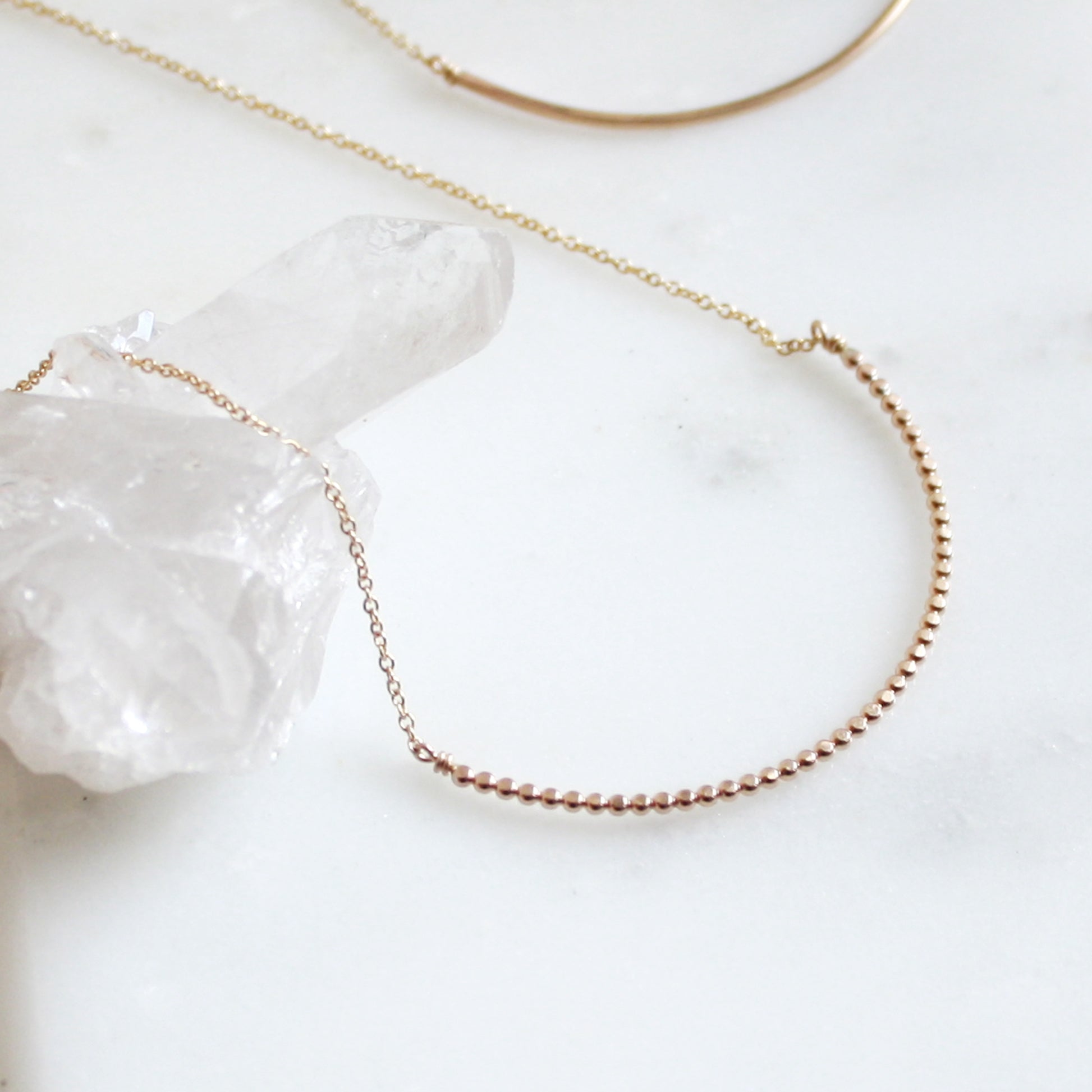 dot beaded arc necklace