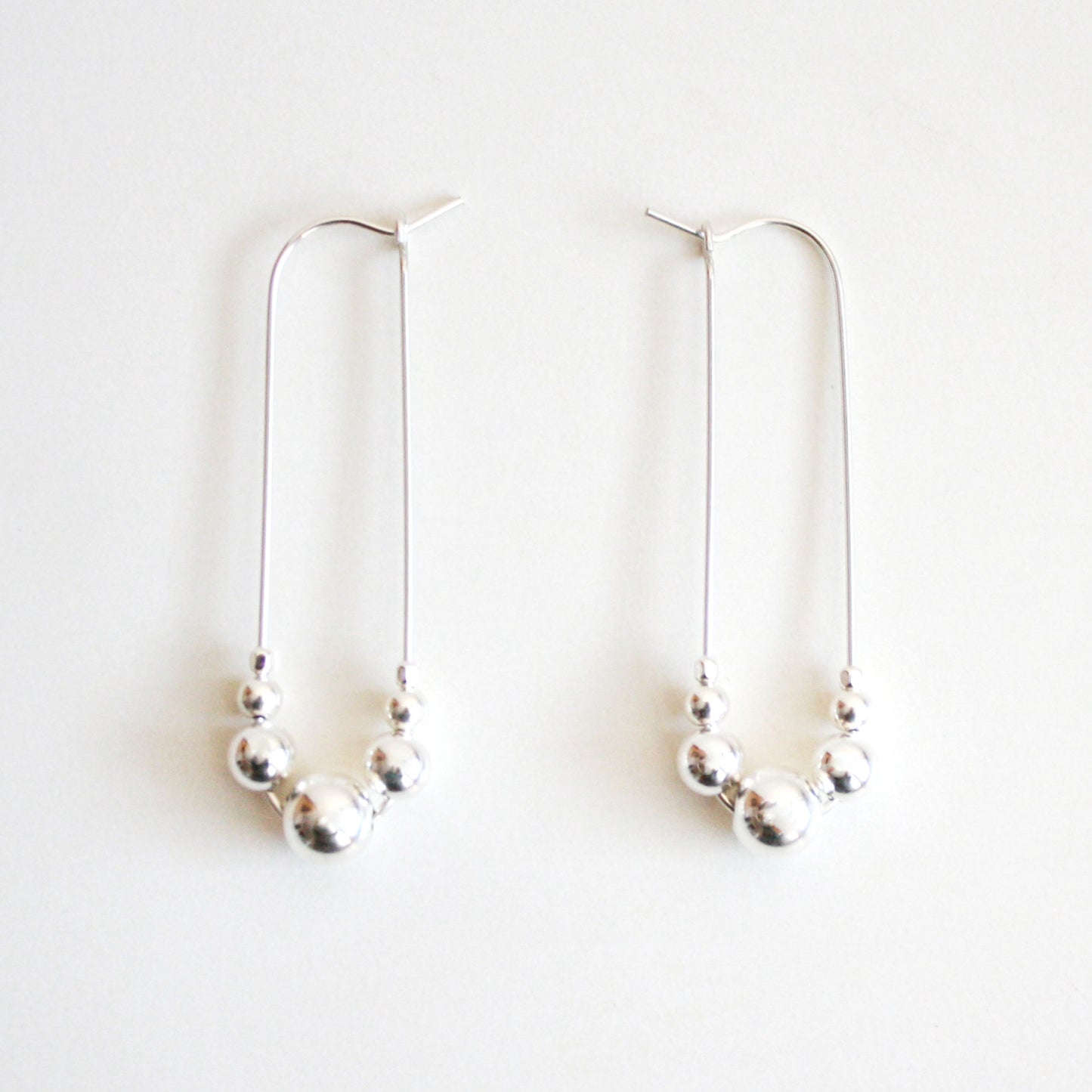 Graduated Hoop Earrings - Silver