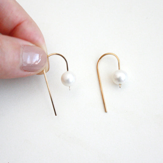 Short Arc Threader Earrings - Large Pearl