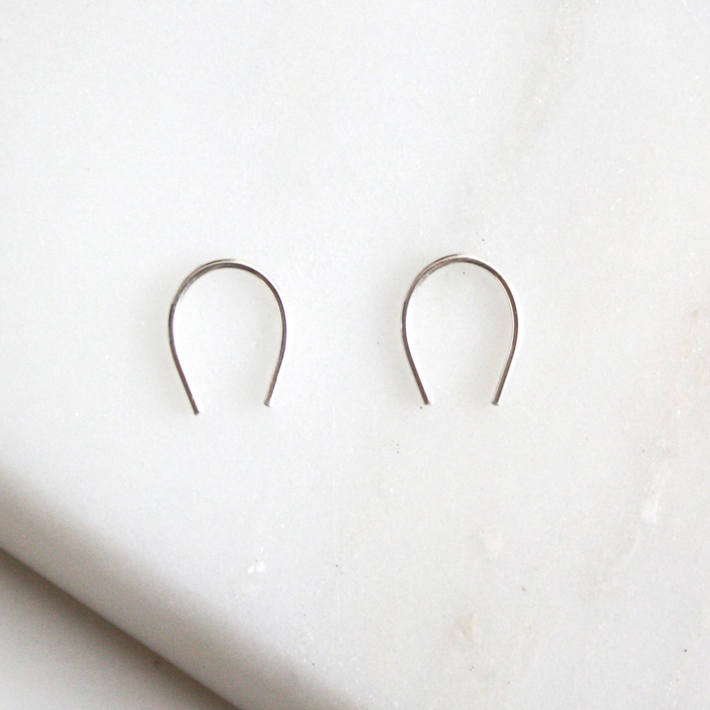 sterling silver short arc earrings