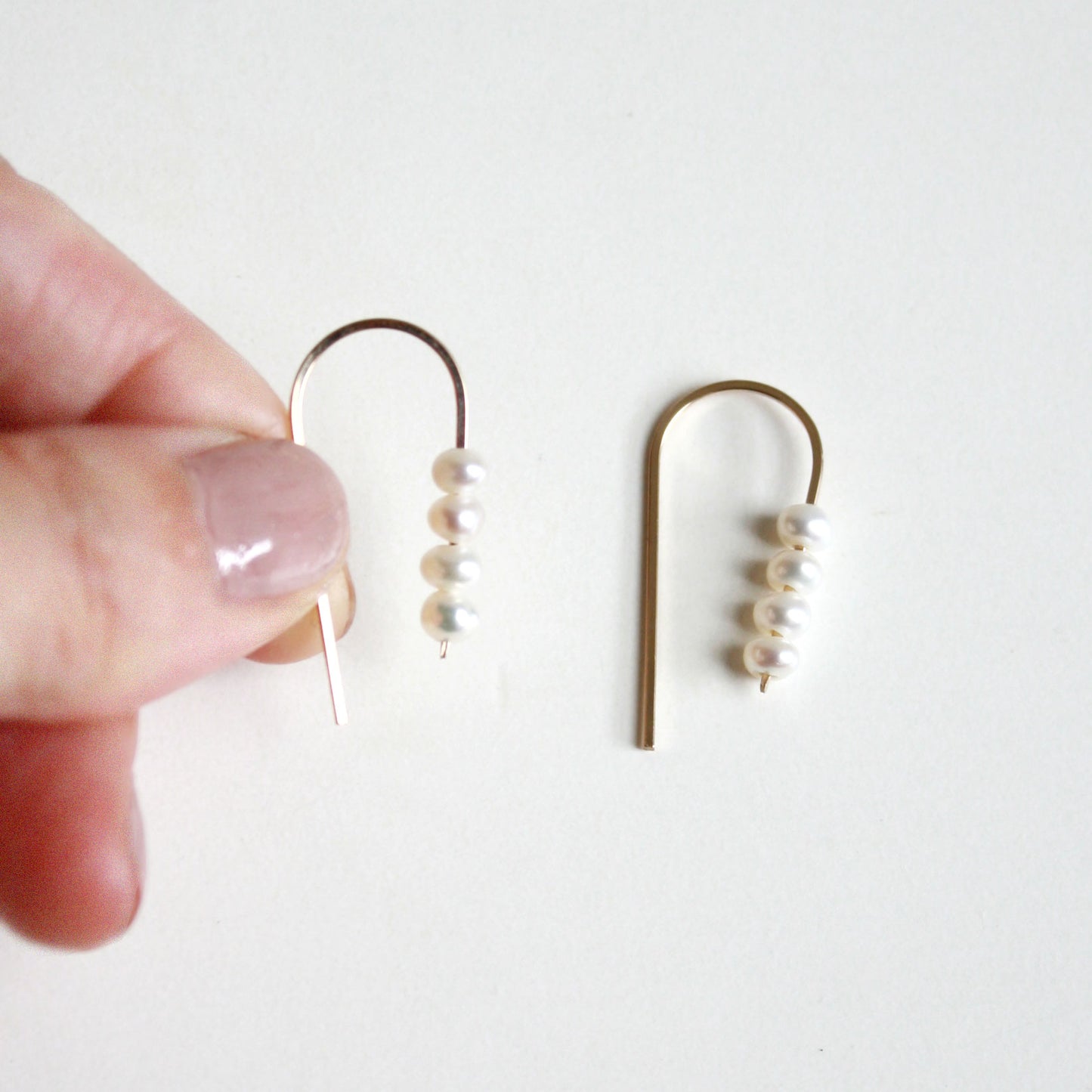 Short Arc Threader Earrings - Small Multiple Pearls