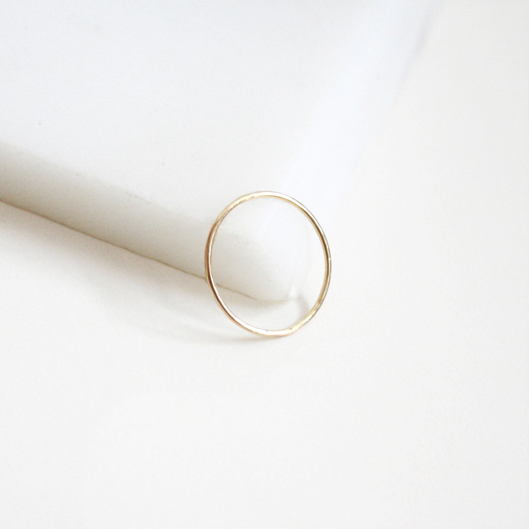 CLASSIC THIN STACKING RING || PIPE AND ROW