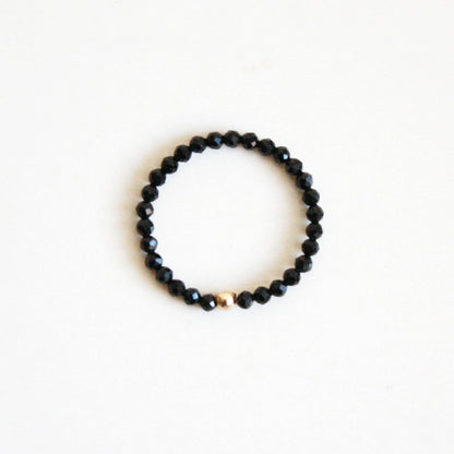 Black spinel ring
