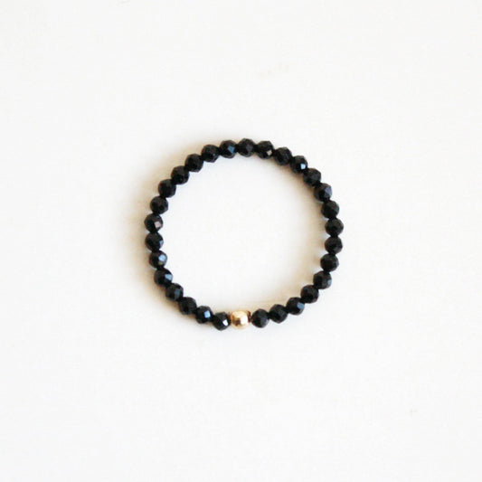 Black spinel ring