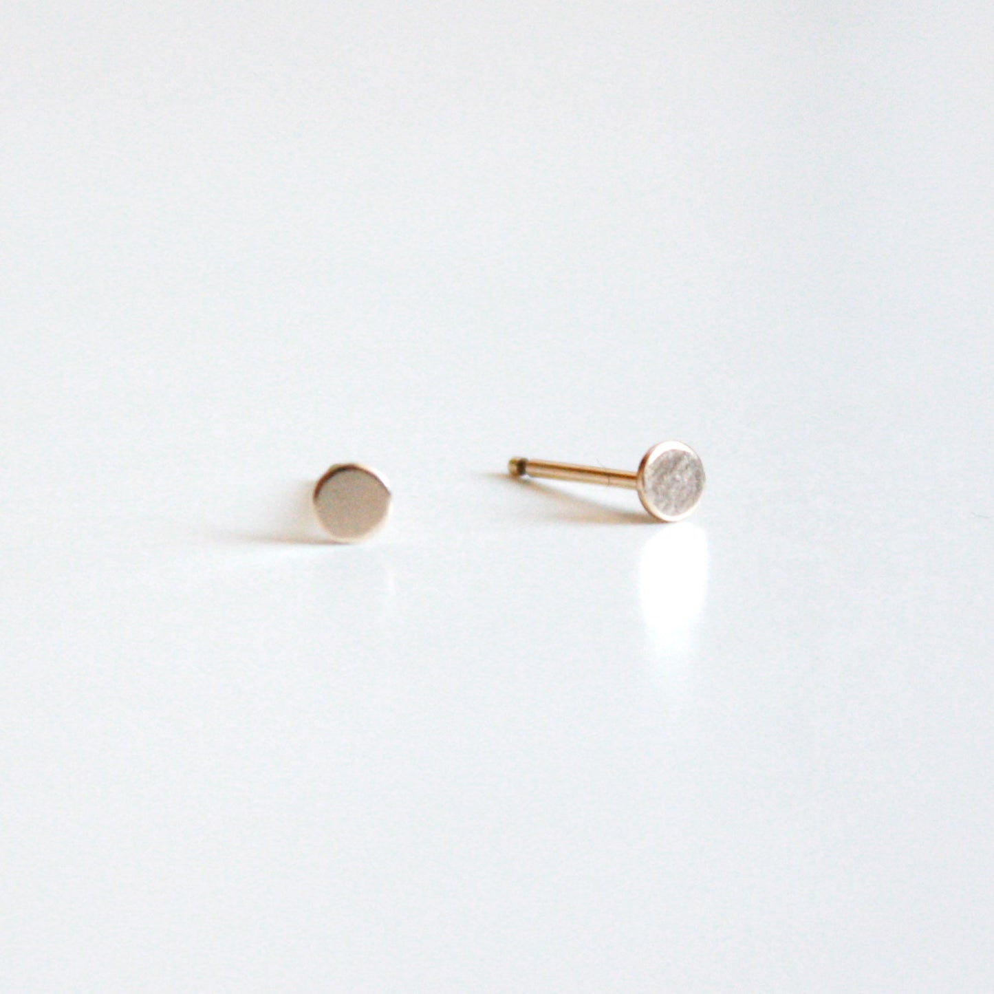 Tiny Dot Circle Stud Earrings